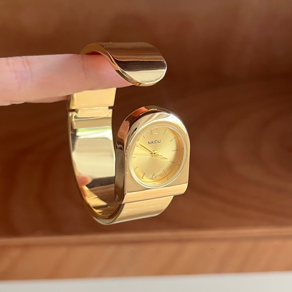 Luxury Watch Level - 2026 New Gold Bracelet Watch Women's