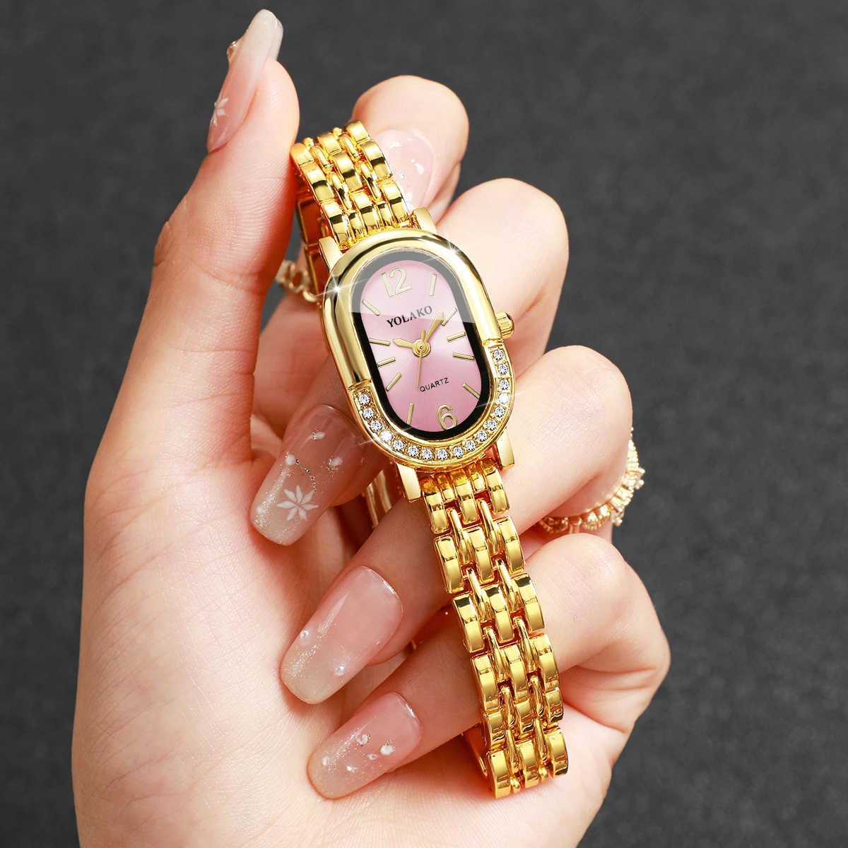 Luxury Rhinestone Women Quartz - Lux Watch review and price