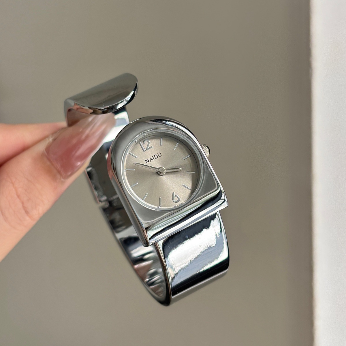 2026 New Gold Bracelet Watch W - Luxury Watch Level review and price