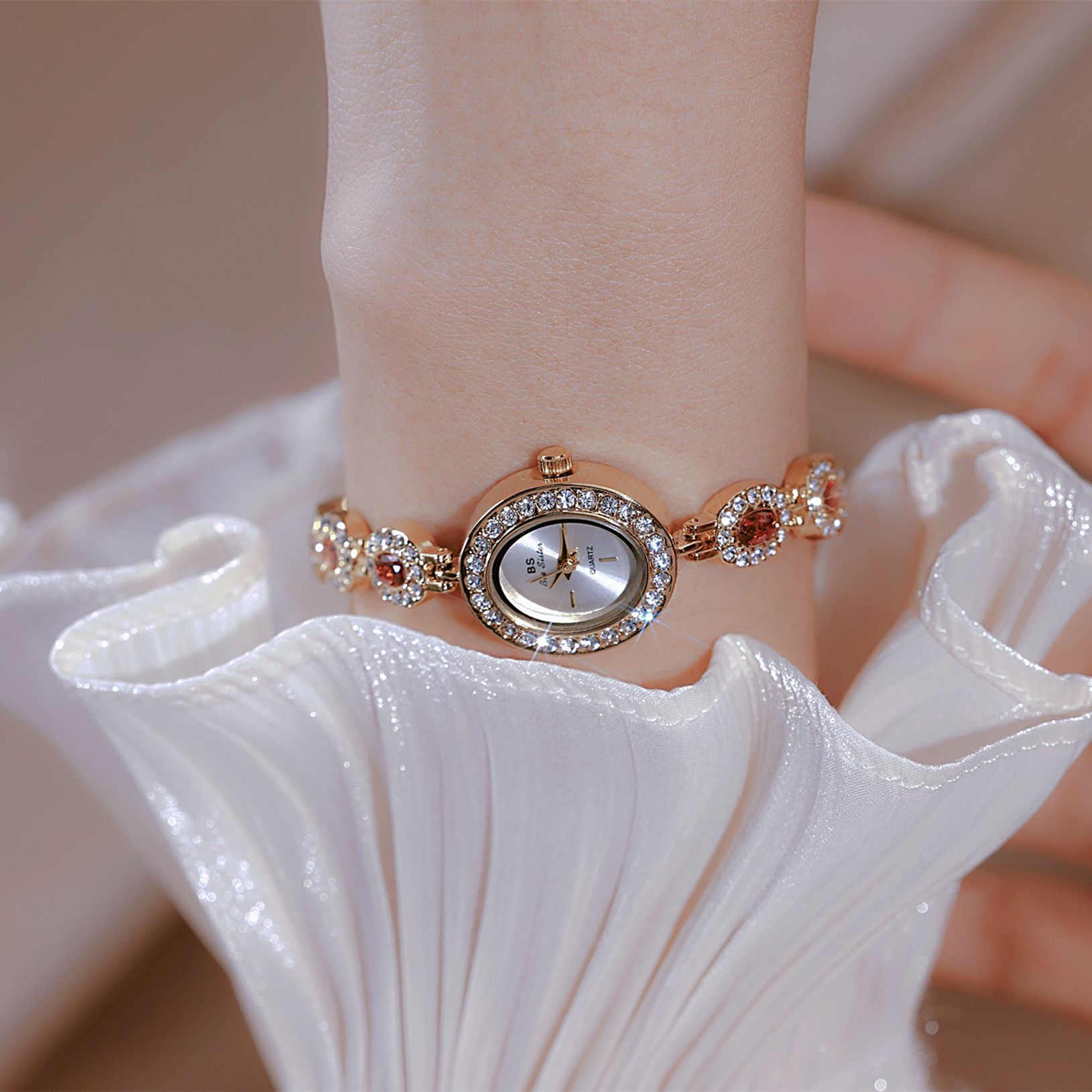 UTHAI New Women Chain Watch Li - Lux Watch review and price
